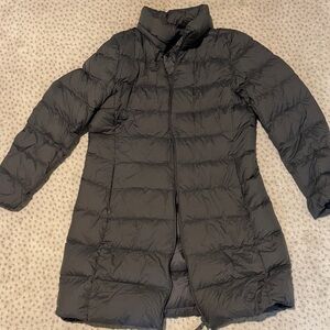 Uniqlo Women's Dark Gray Puffer Jacket